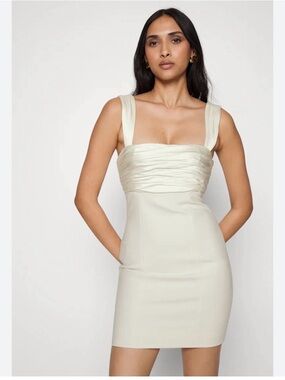 Cinq a sept Jacquline dress Sculpted Cream Square-Neck Mini Dress. Size 12.